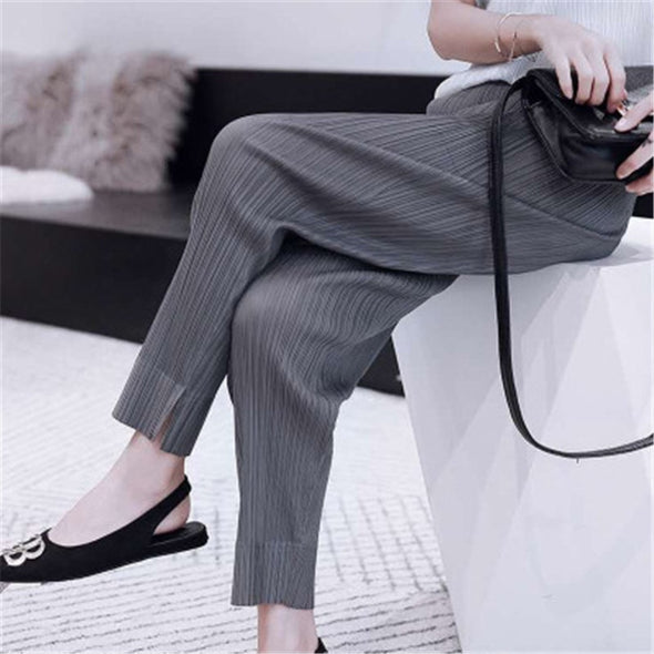Women's pants  Urban casual style  Trendy bottoms  Split pants  Solid color pants  Slim fit trousers  pleated trousers  Large size pants  Fashion trousers  Cropped trousers