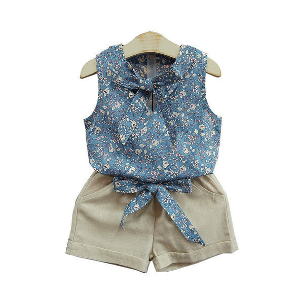 Son and Daughter Sale  Trendy Kids outfit  Summer Fashion  Stylish Kids  Sleeveless Top  Shorts Pants  Playful Fashion  Ins Style  Girls Fashion  Floral Print  Cute Outfit  Comfortable Wear  Childrens Clothing  Casual Sets  Bowknot Detail